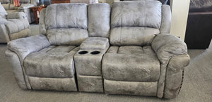 U0903/Grey loveseat - Cox Furniture and Flooring