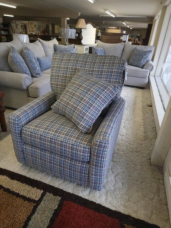 741-21 Newberg Accent Chair - Cox Furniture and Flooring
