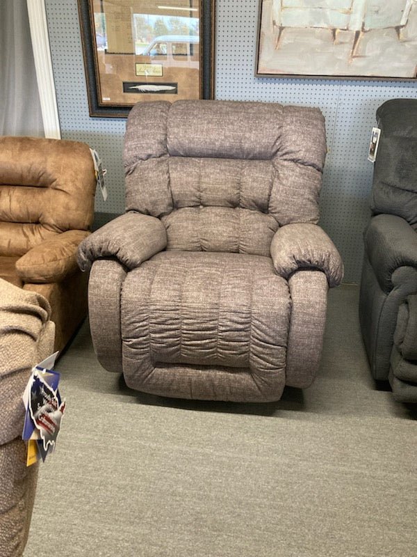 9B14 Rake Big Man Recliner - Cox Furniture and Flooring