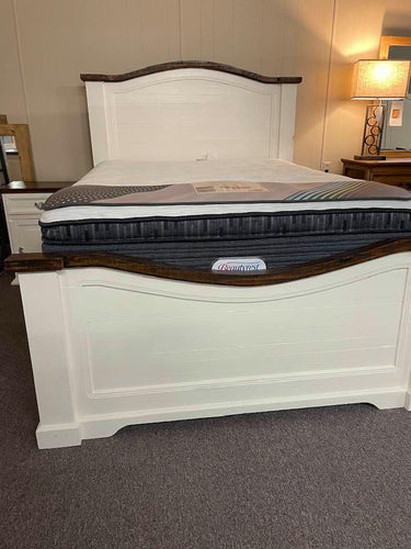 HO Madison Avenue King Bed - Cox Furniture and Flooring